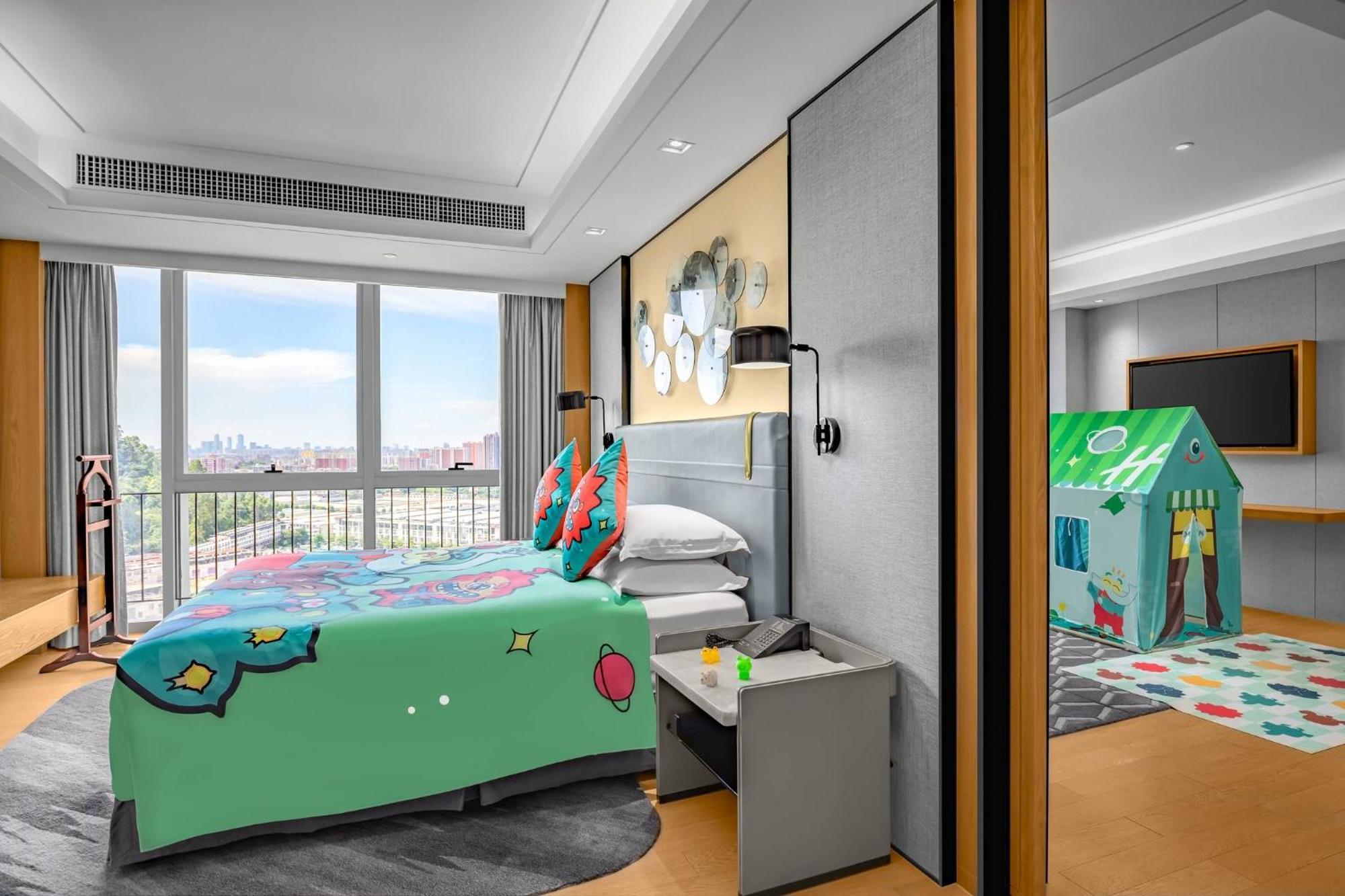 South - Ideal For Business & Leisure Отель 4*