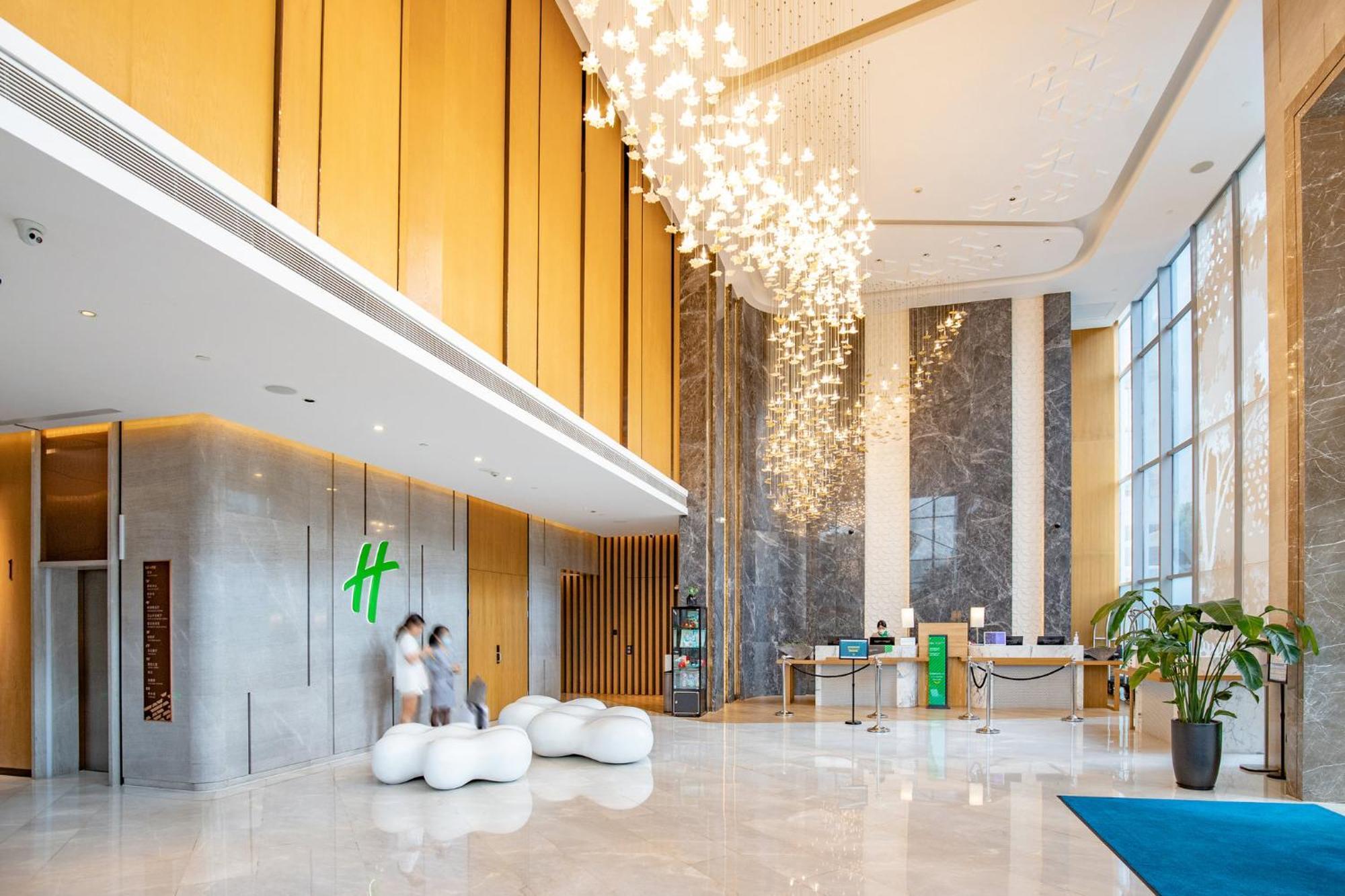 South - Ideal For Business & Leisure Отель 4*